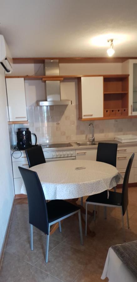 Apartmani Citrus Novigrad Filipac Buitenkant foto