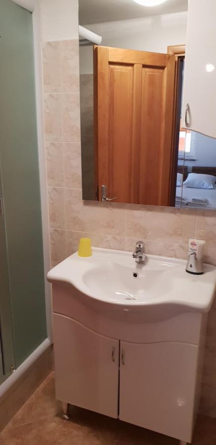 Apartmani Citrus Novigrad Filipac Buitenkant foto