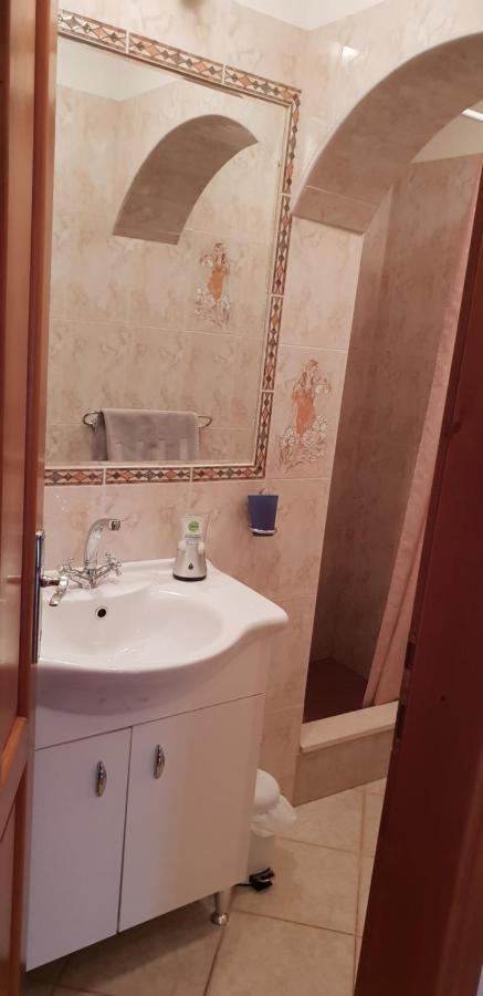 Apartmani Citrus Novigrad Filipac Buitenkant foto