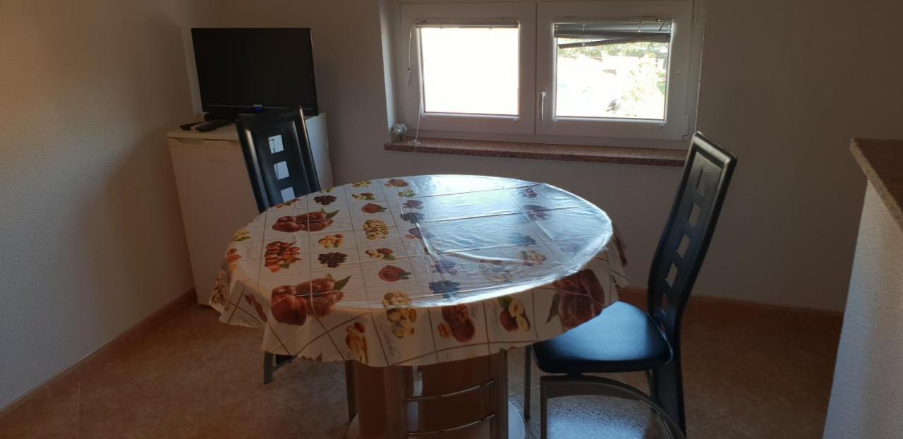Apartmani Citrus Novigrad Filipac Buitenkant foto