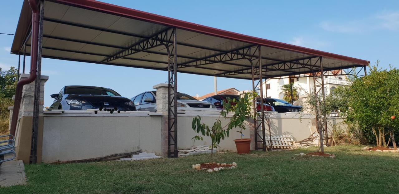 Apartmani Citrus Novigrad Filipac Buitenkant foto